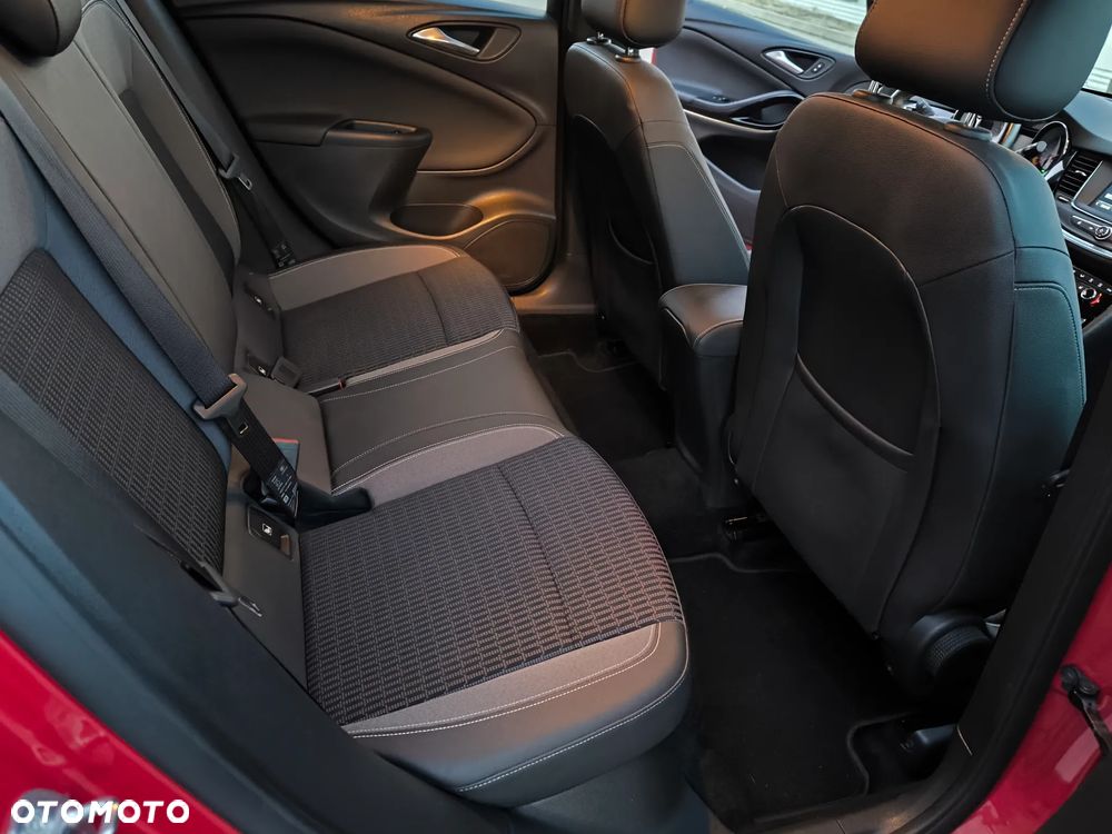 Opel Astra 1.2 Turbo Start/Stop Business Elegance - 26