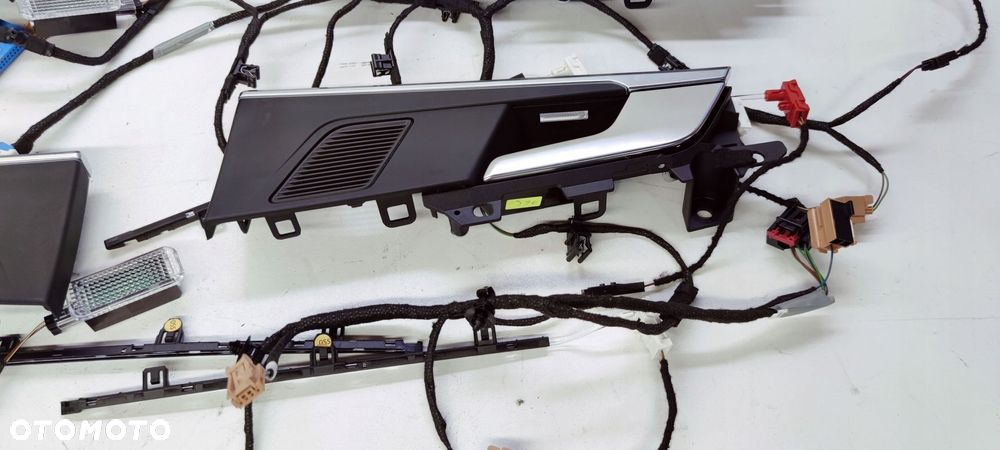 KALMKI WIĄZKI BOCZKÓW AUDI A4 B9 AMBIENTE KOMPLET - 3