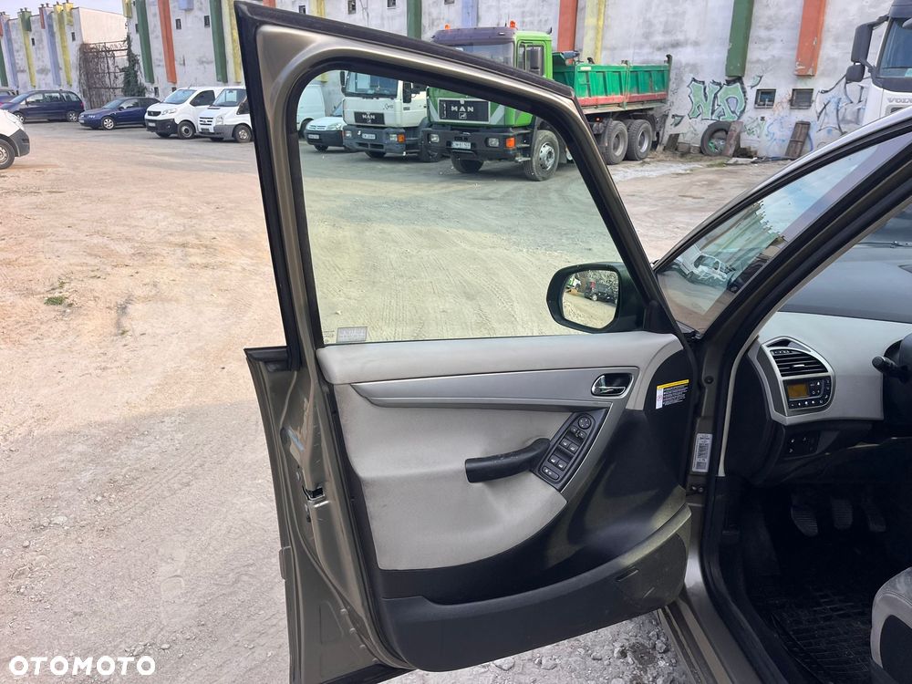 Citroën C4 Picasso - 12