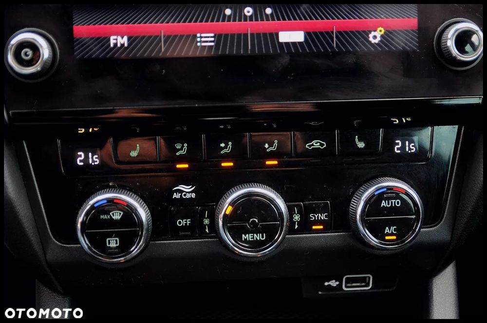 Skoda Octavia 2.0 TDI 4x4 DSG RS - 34