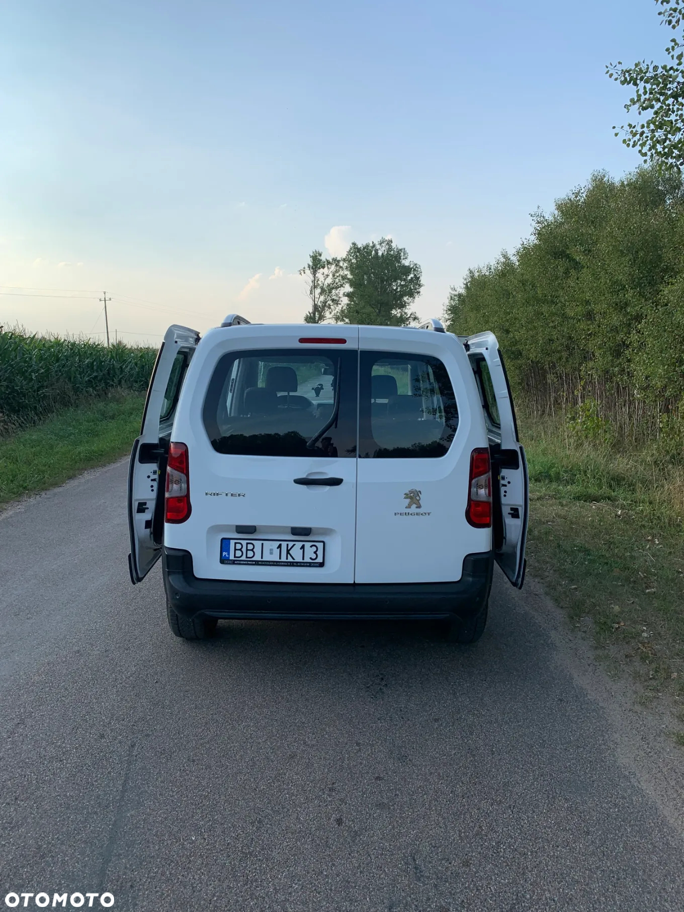 Peugeot Rifter 1.5 BlueHDI Allure S&S - 16