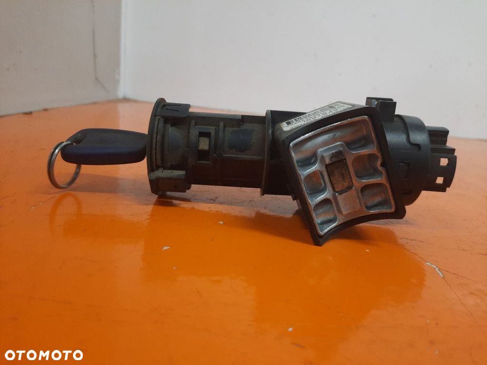 FIAT PANDA 2 II 03-11 STACYJKA KLUCZYK 61027500 - 2