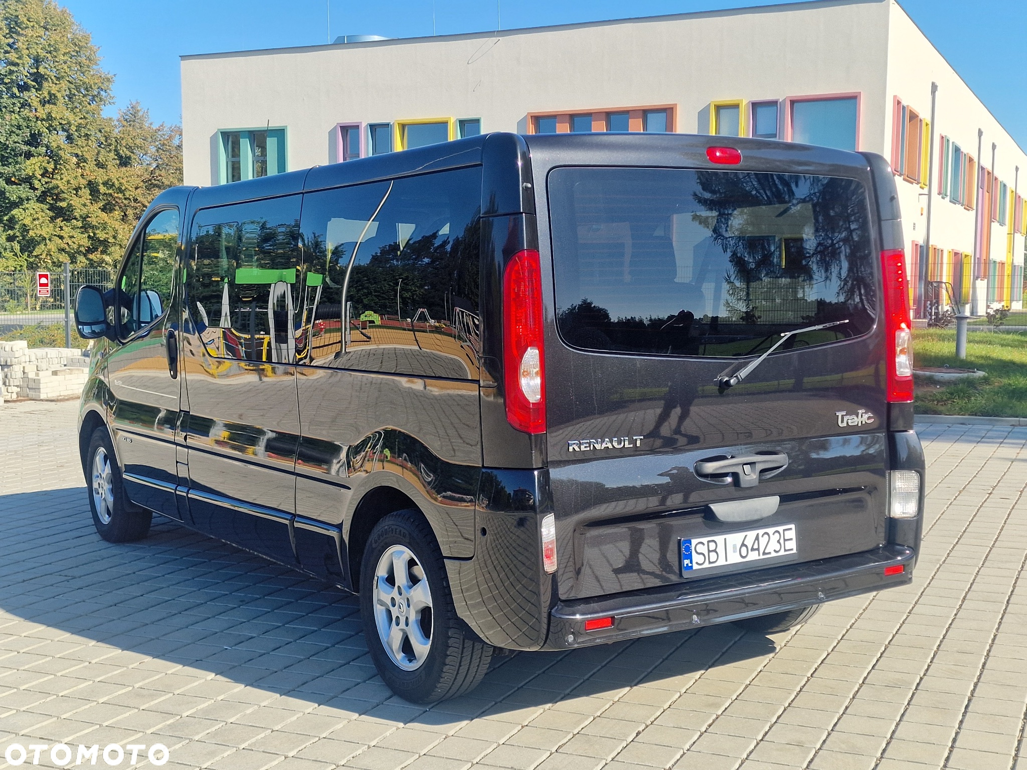 Renault Trafic 2.0 dCi 115 FAP Grand Passenger Black Edition - 7