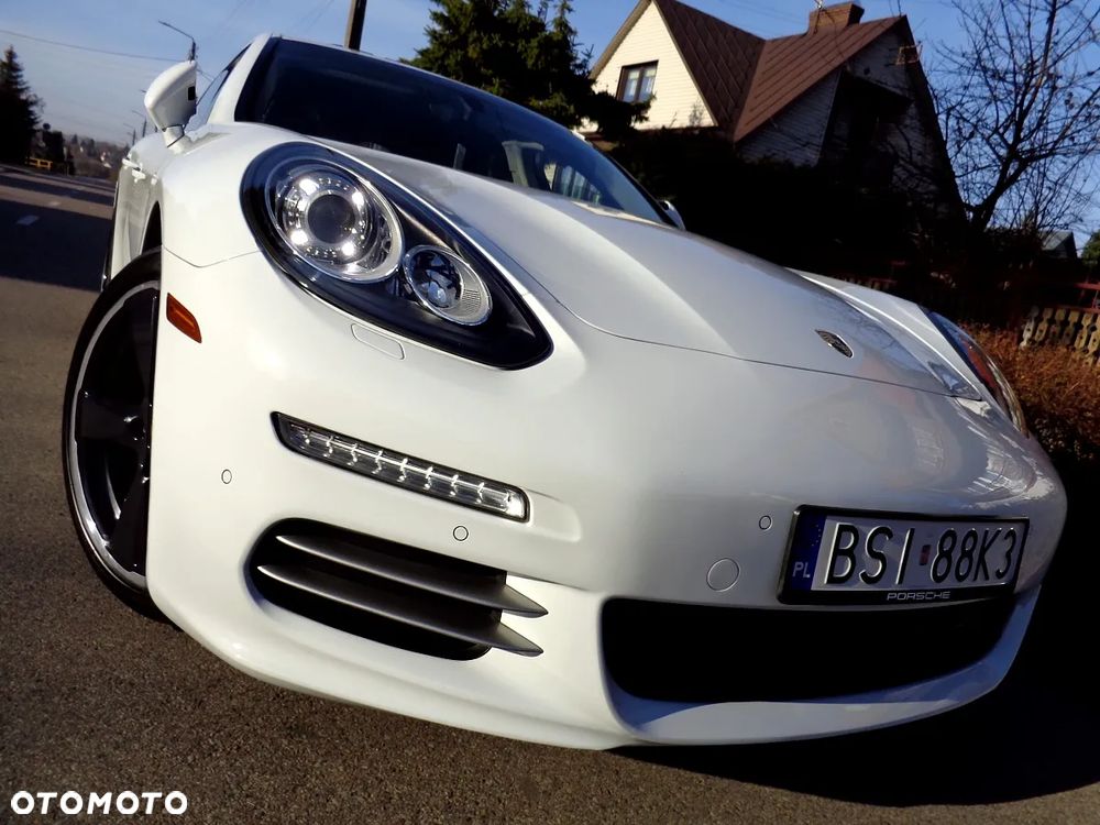Porsche Panamera 4 PDK Edition - 1