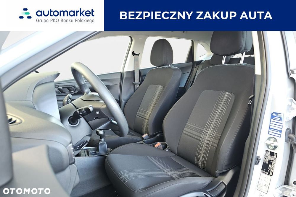 Hyundai i20 1.2 Pure - 11