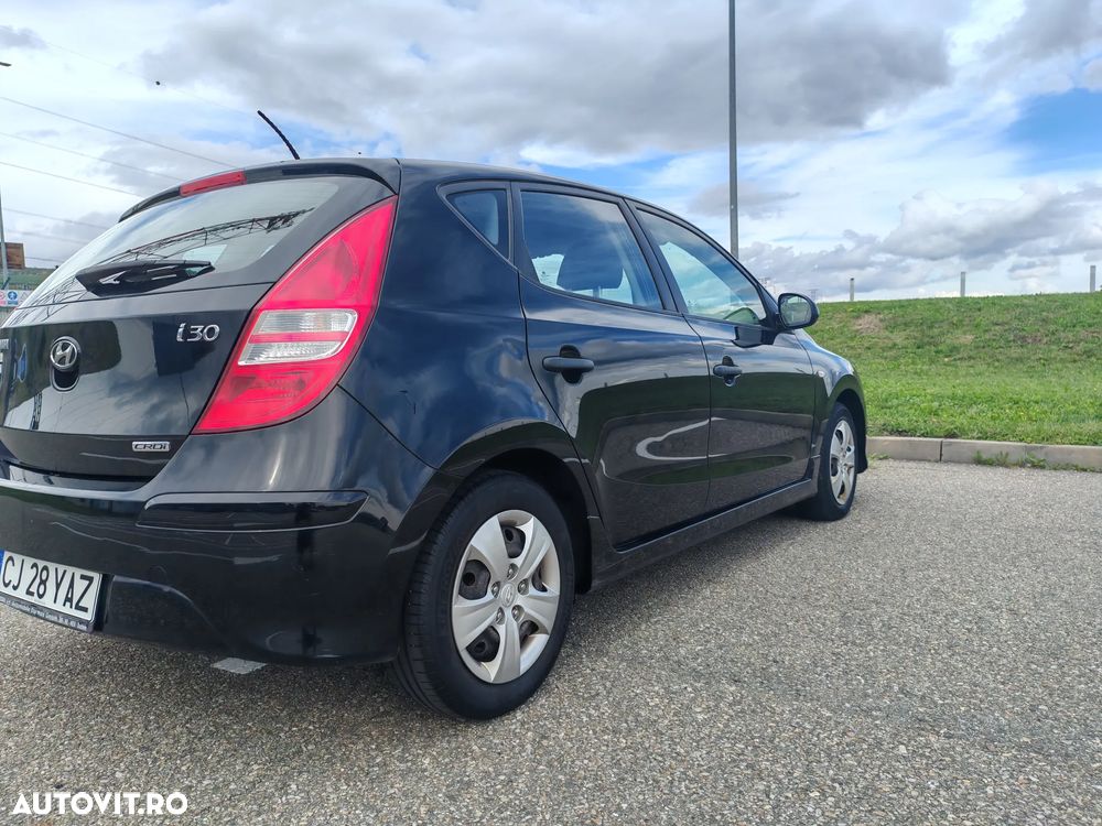 Hyundai i30 1.6 CRDi UEFA EURO 2012 Edition - 5