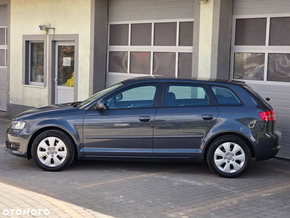 Audi A3 Sportback 1.6 Attraction - 9