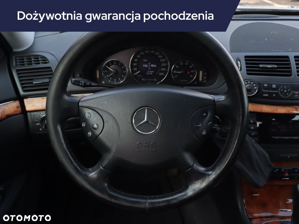 Mercedes-Benz Klasa E - 21