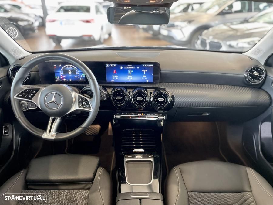 Mercedes-Benz A 250 e - 30
