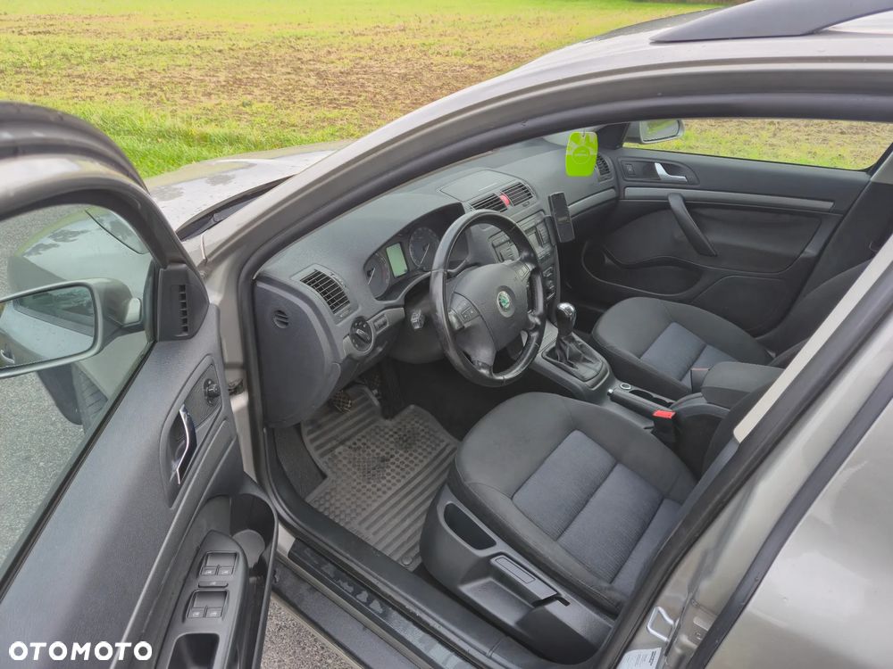 Skoda Octavia - 6