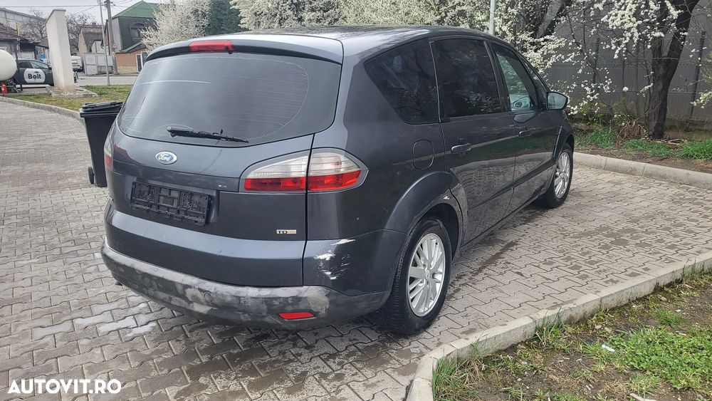 Ford S-Max - 4