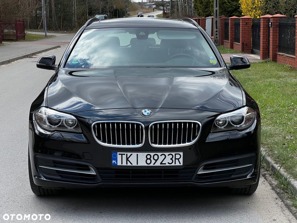 BMW Seria 5 525d xDrive Sport-Aut - 10