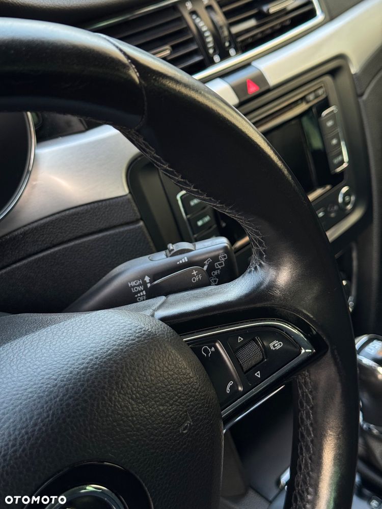 Skoda Superb 2.0 TDI Active DSG - 21