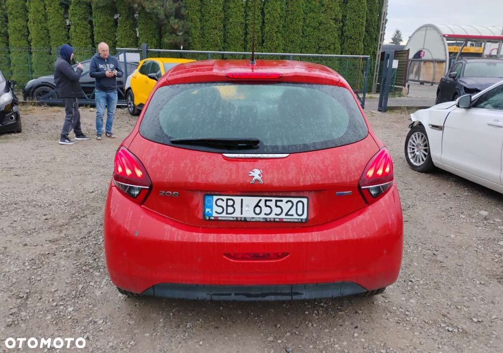 Peugeot 208 - 19