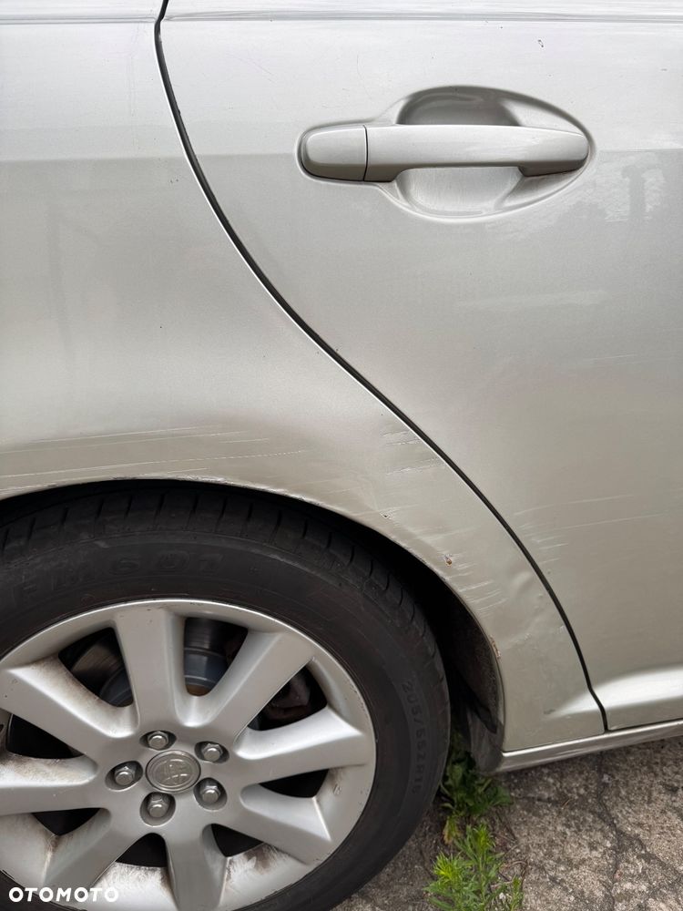 Toyota Avensis 2.0 VVT-i Sol plus - 8