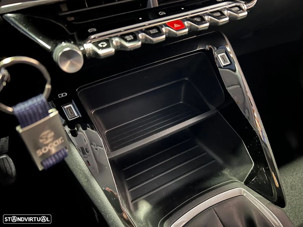 Peugeot 208 1.2 PureTech Active Pack - 21