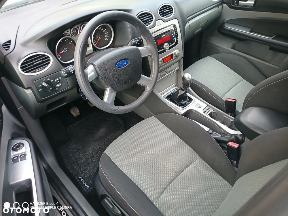 Ford Focus 1.8 Titanium - 14
