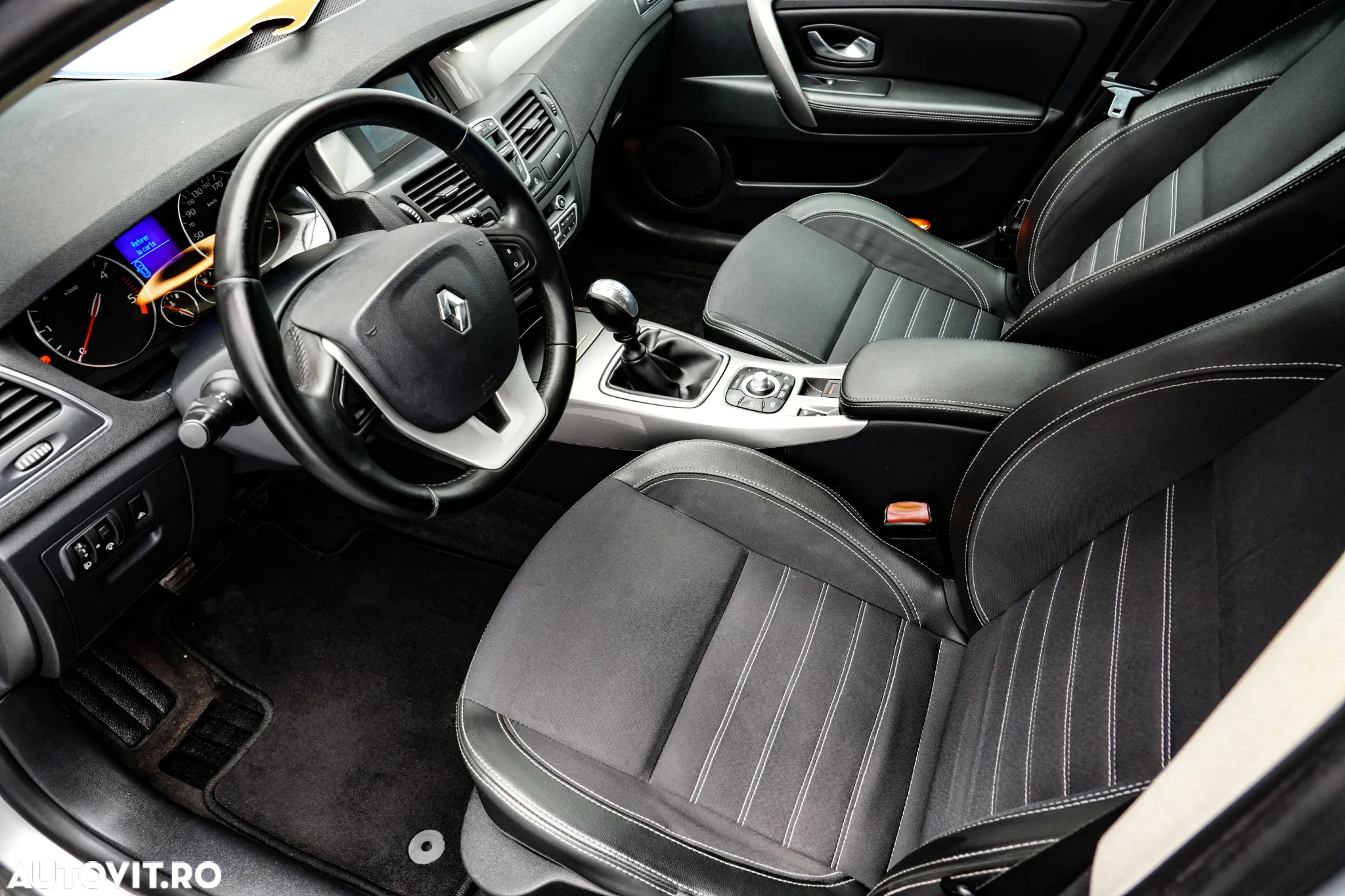 Renault Laguna Navi 2.0dCi Dynamique - 12