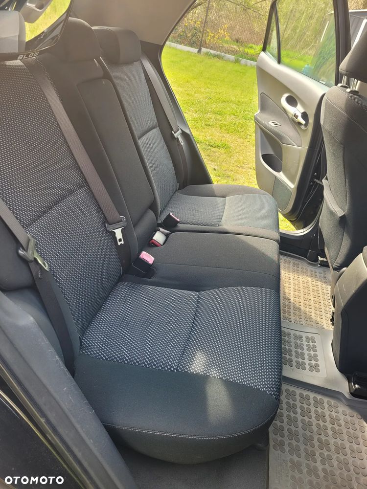 Toyota Auris 1.4 D-4D - 16