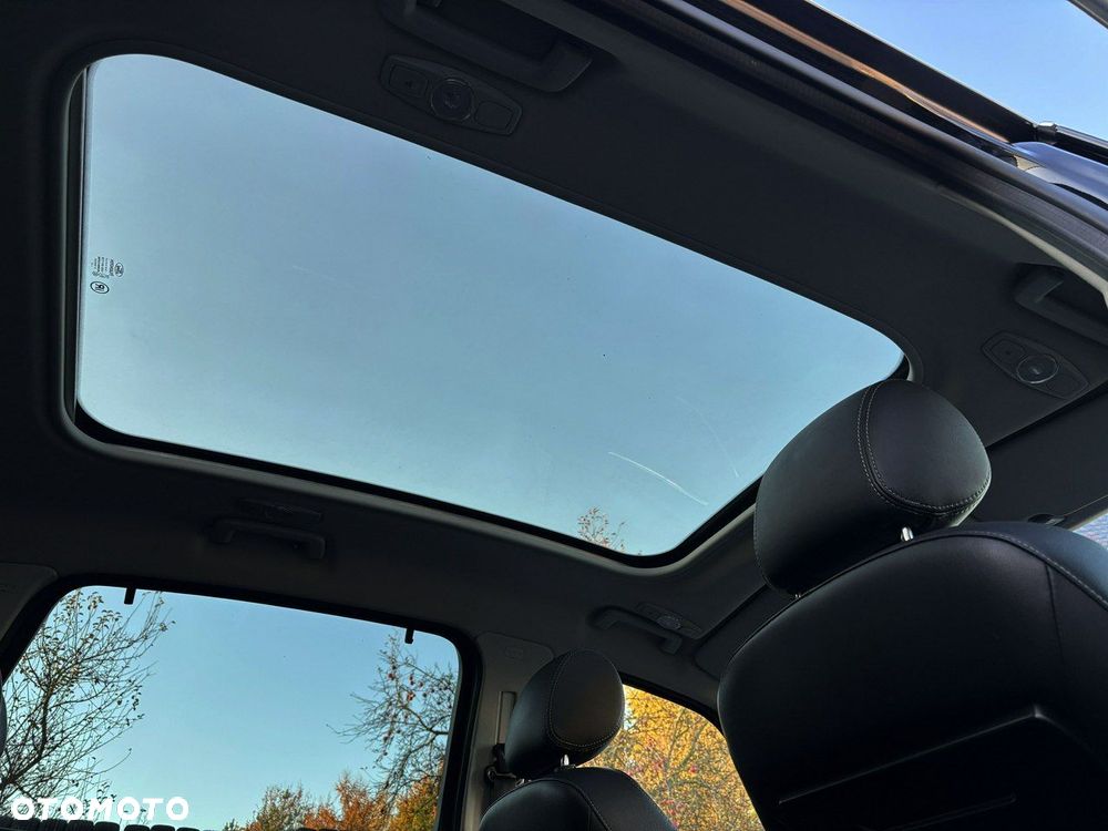 Ford S-Max 2.0 TDCi DPF Titanium X - 21