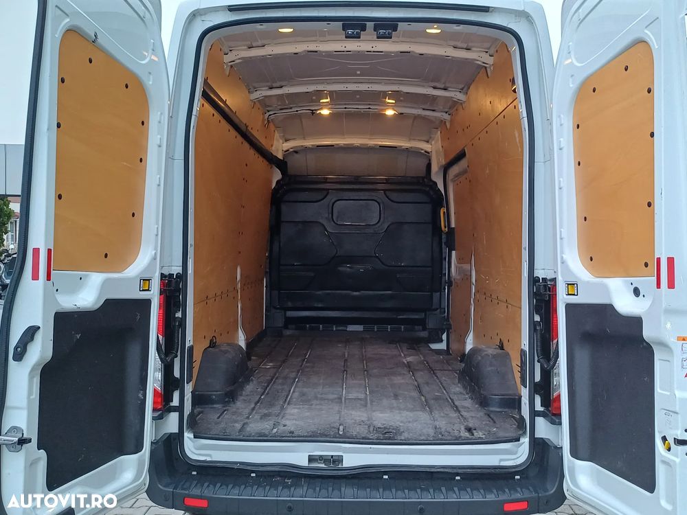 Ford Transit - 9