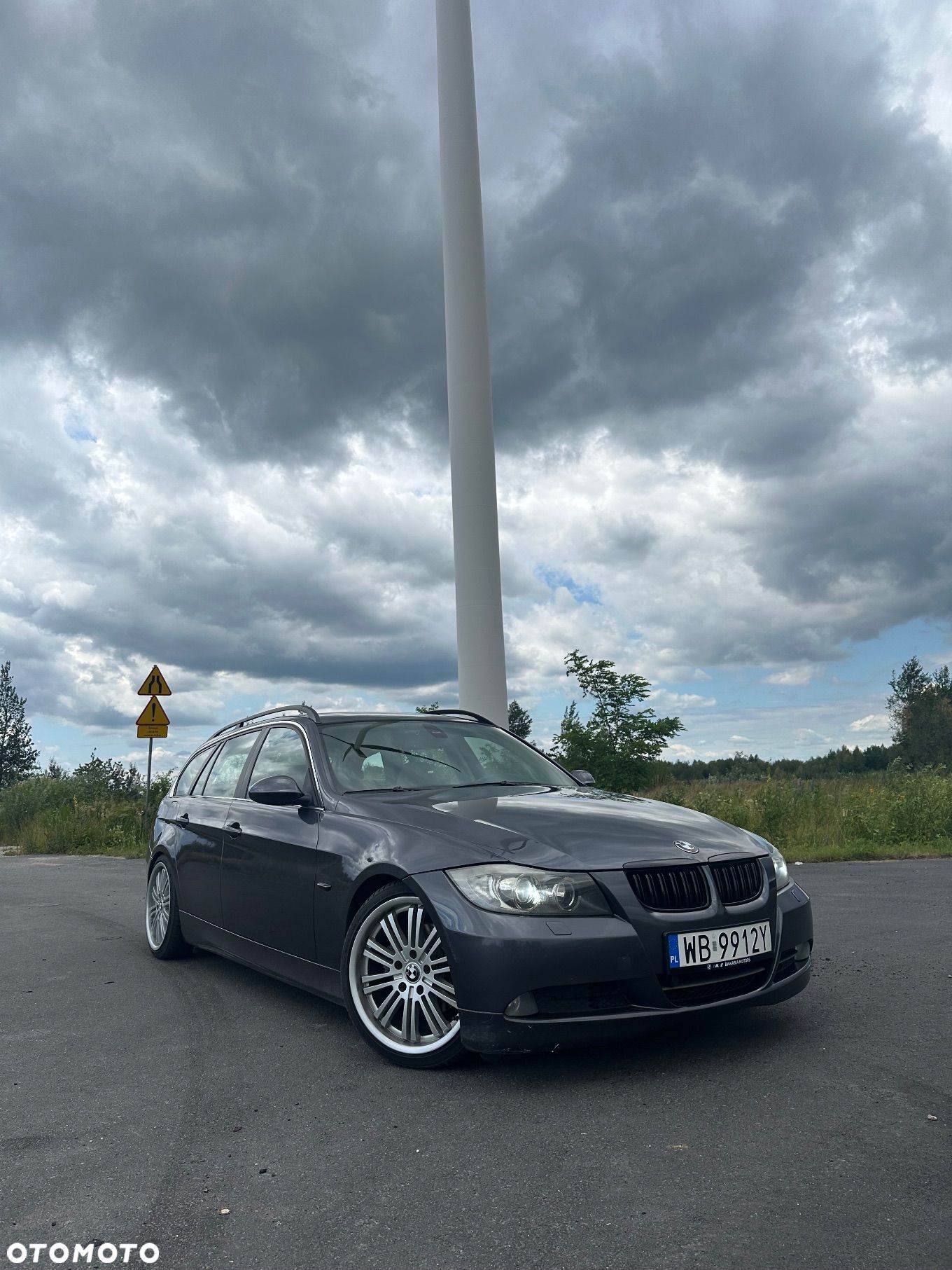 BMW Seria 3 325i Touring - 1