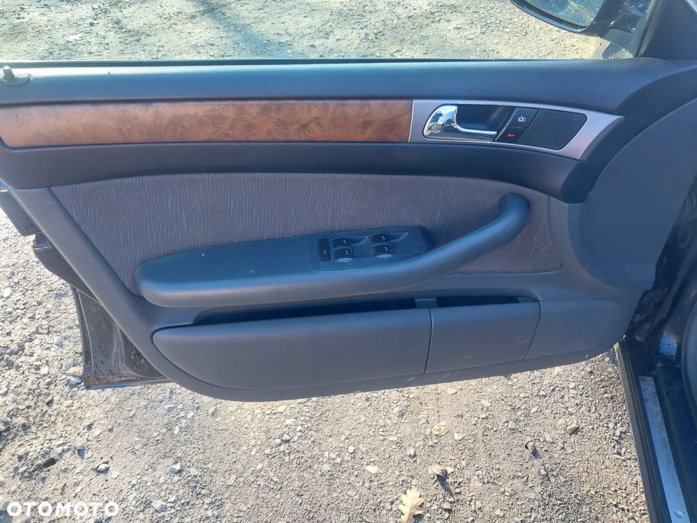 Audi A6 C5 sedan silnik kompletny 1.8 Turbo AEB turbina turbosprężarka cewka wiązka przepustnica przepływomierz kolektor skrzynia biegów DHW sprzęgło dwumasa drzwi lewe prawe klapa błotnik lusterko kolor LY9B czarny maglownica wydech tłumik lampa tył tylna blenda belka rura dolotowa przewód podłokietnik sterownik panel boczki fotele grzane alufelgi szyba dekory NA CZĘŚCI WSZYSTKIE CZĘŚCI - 17