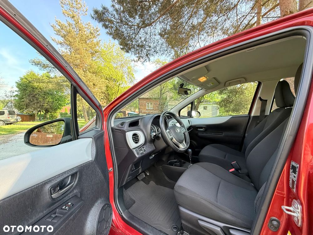 Toyota Yaris Hybrid 100 Premium EU6 - 14