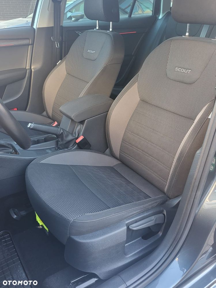 Skoda Octavia Scout 2.0 TDI 4x4 DSG - 16