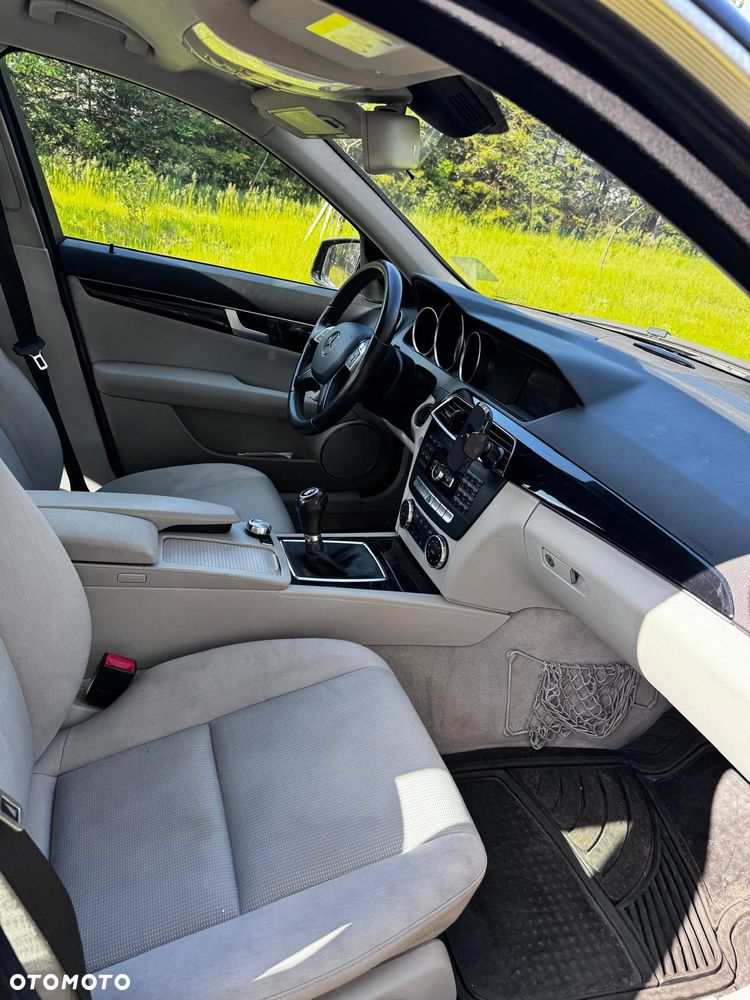 Mercedes-Benz C-Class 2013 photo 5