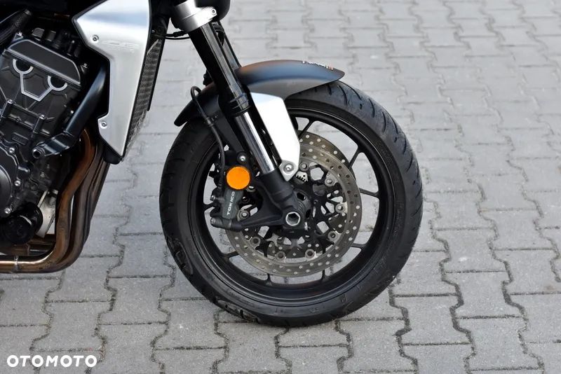 Honda CB - 7