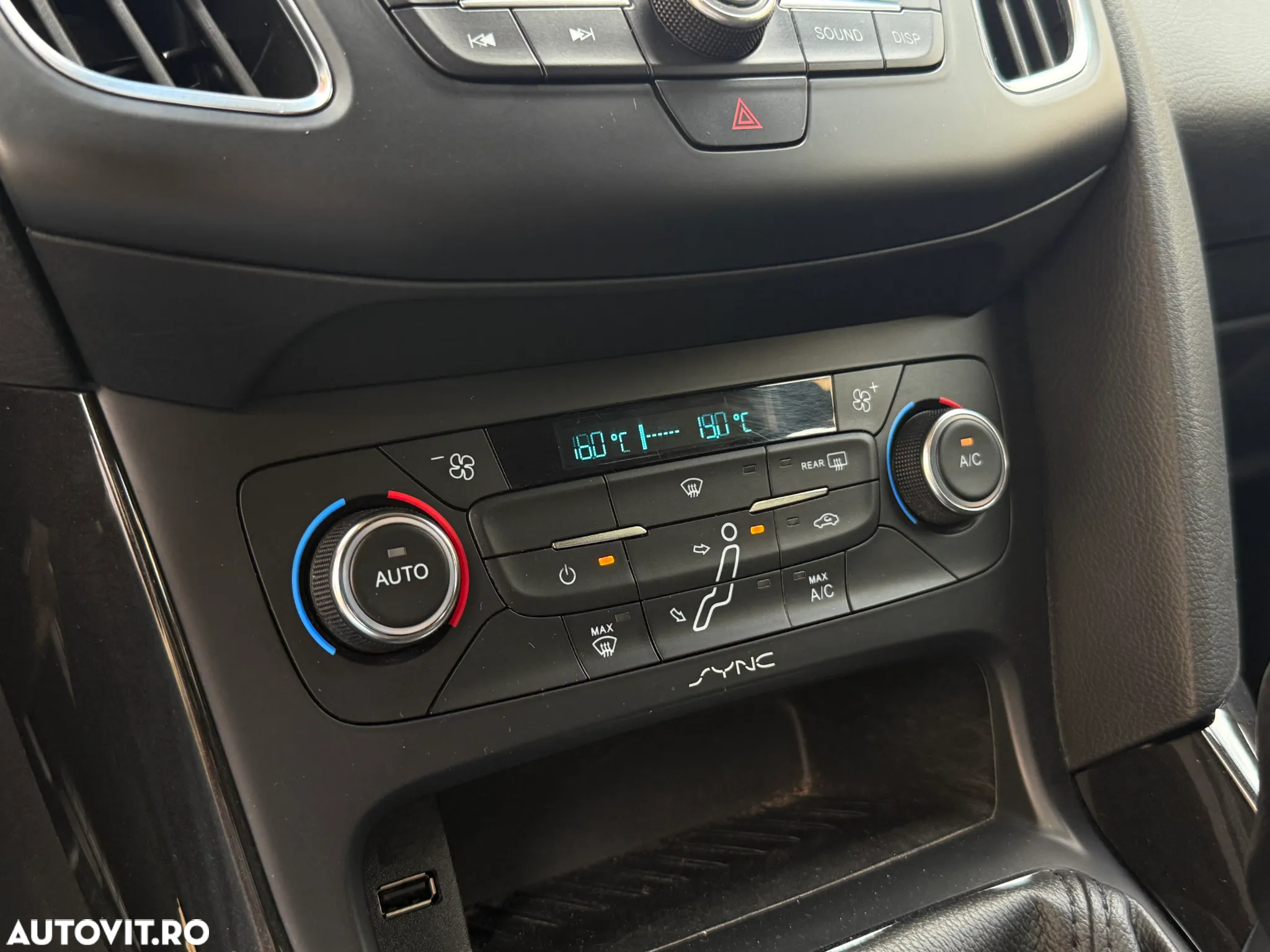 Ford Focus 1.0 EcoBoost Trend Edition - 13