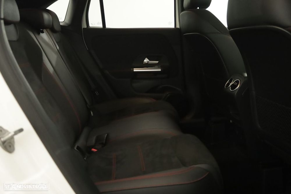 Mercedes-Benz GLA 200 AMG Line - 21