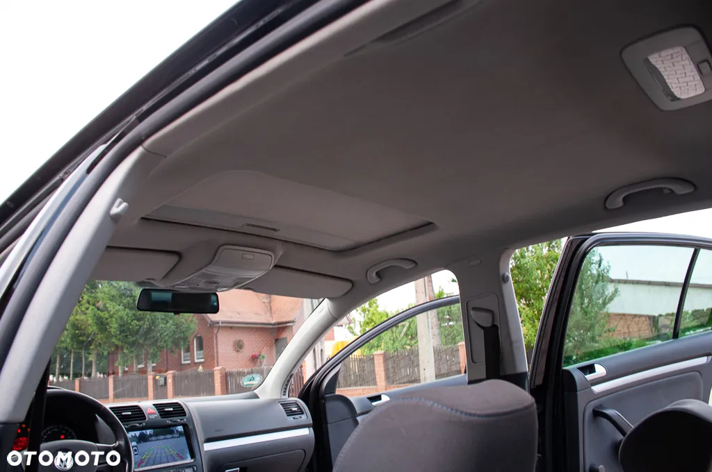 Volkswagen Golf 1.6 Comfortline - 29