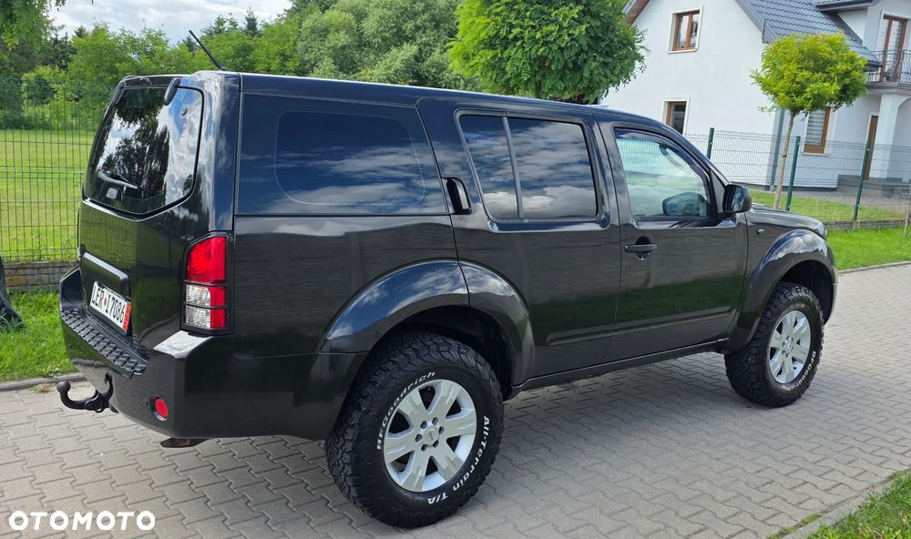 Nissan Pathfinder 2.5 dCi Premium - 8