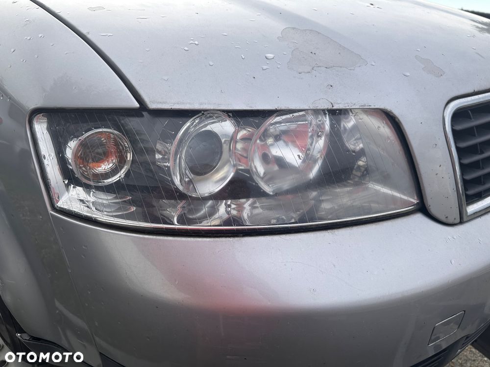 AUDI A4 B6 LAMPA PRZÓD PRAWA LEWA - 2