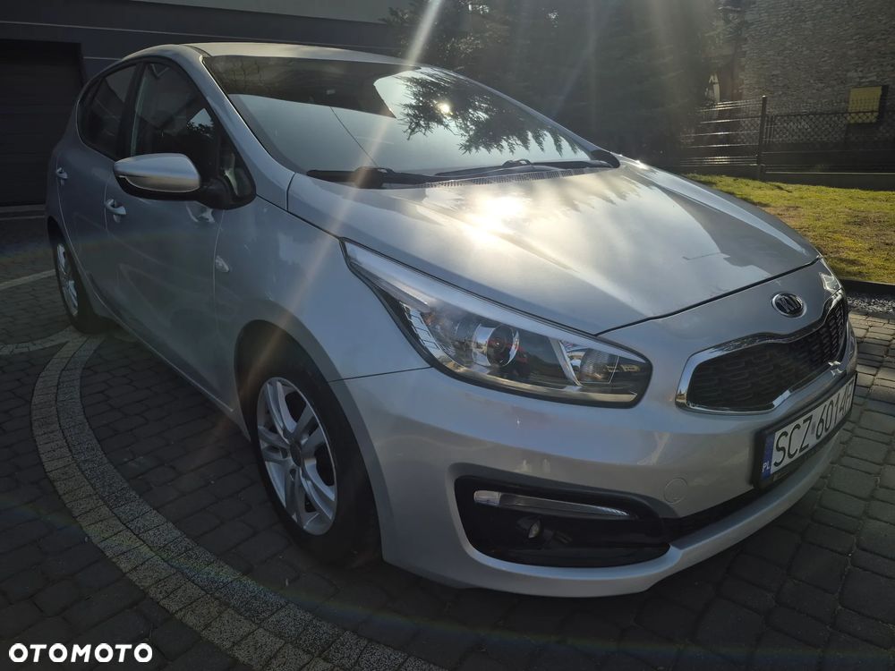 Kia Ceed 1.4 CVVT Dream Team Edition - 2