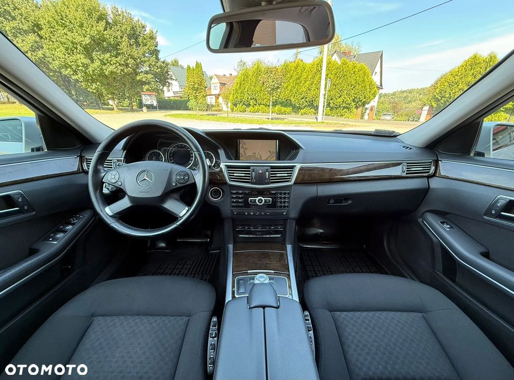 Mercedes-Benz Klasa E 220 BlueTEC 7G-TRONIC Elegance - 17