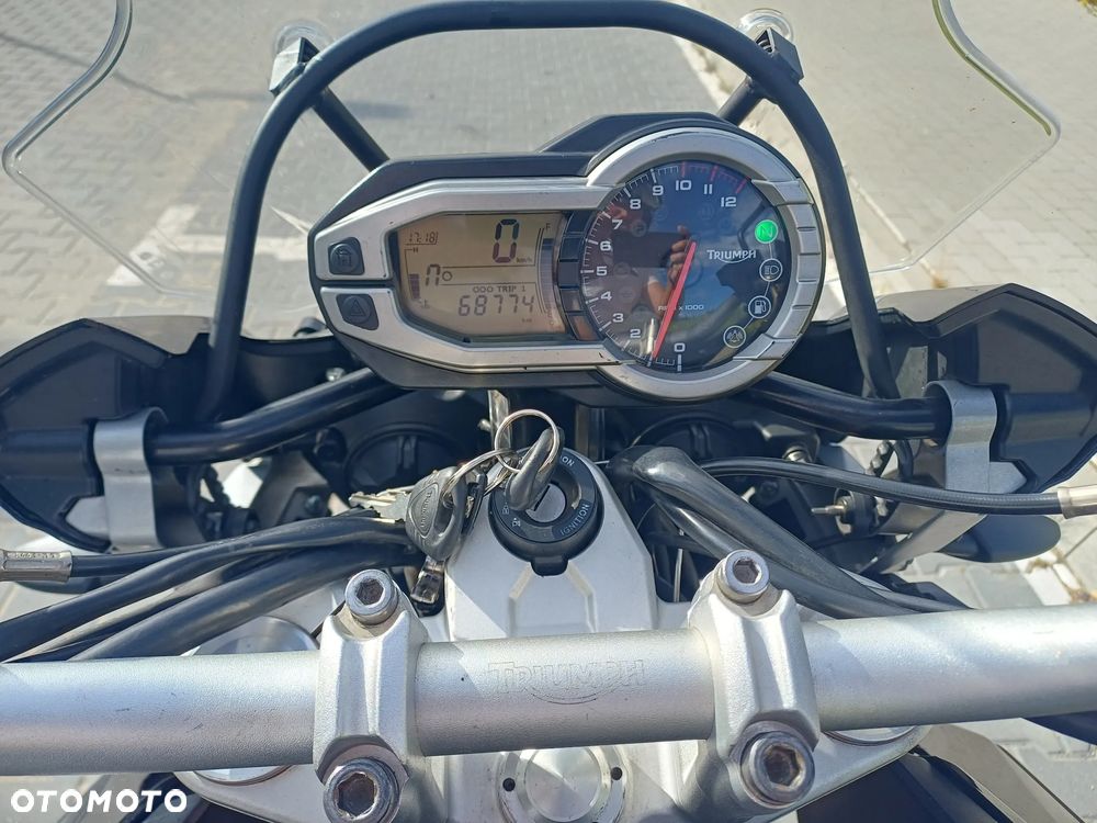 Triumph Tiger - 8