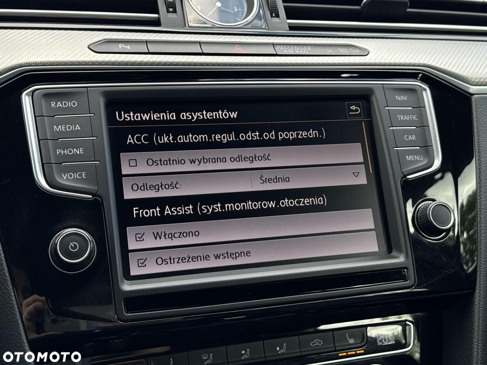 Volkswagen Passat 2.0 TSI BMT 4Mot Highline DSG - 29