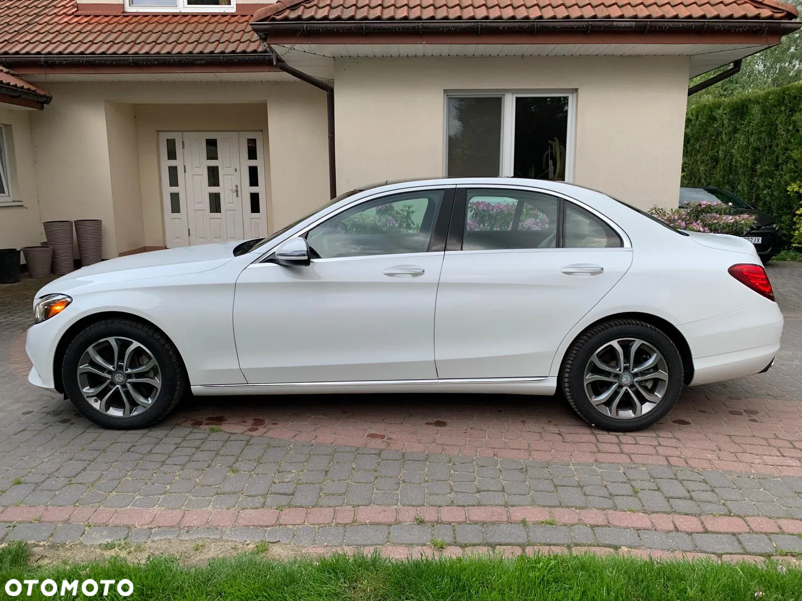 Mercedes-Benz Klasa C 300 7G-TRONIC - 7