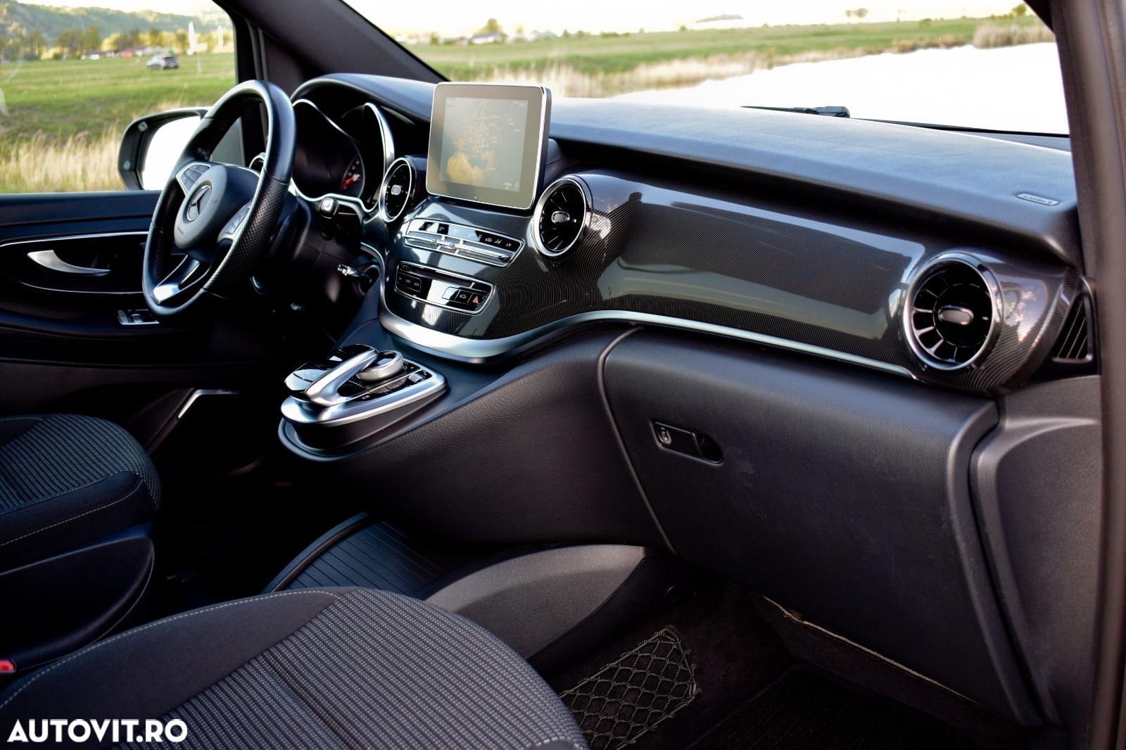Mercedes-Benz V 300 d kompakt 4Matic 9G-TRONIC - 26
