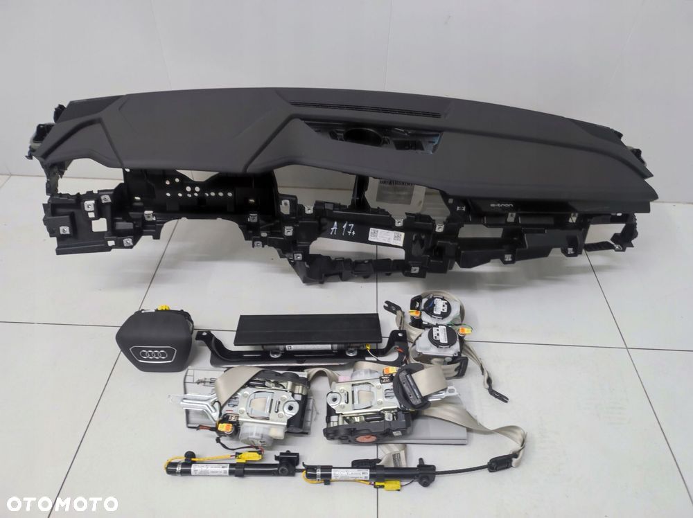 deska konsola poduszki pasy audi q8 etron usa orginał - 1