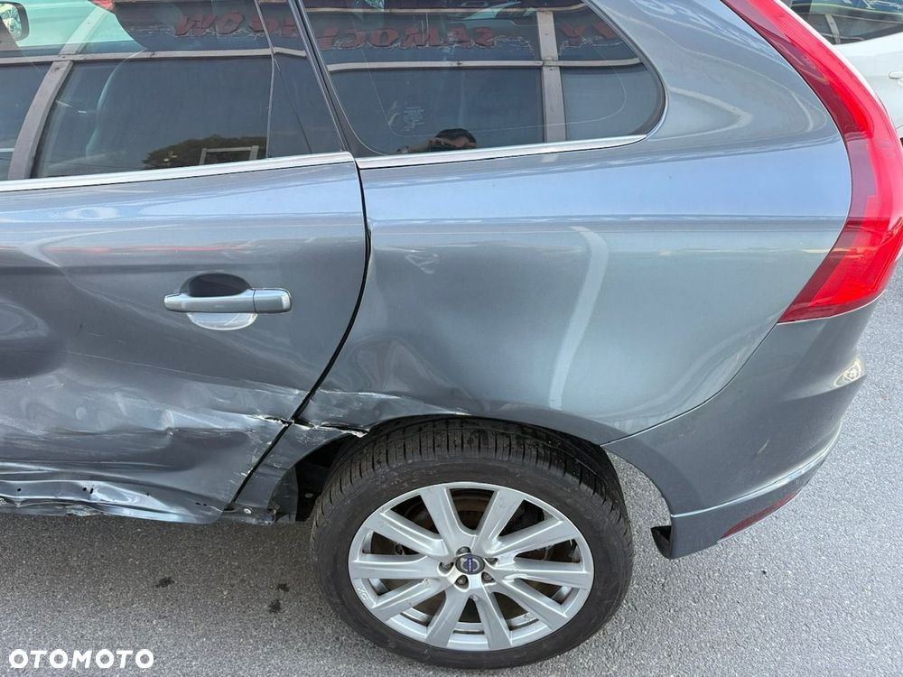 Volvo XC 60 D4 AWD Geartronic Momentum - 11