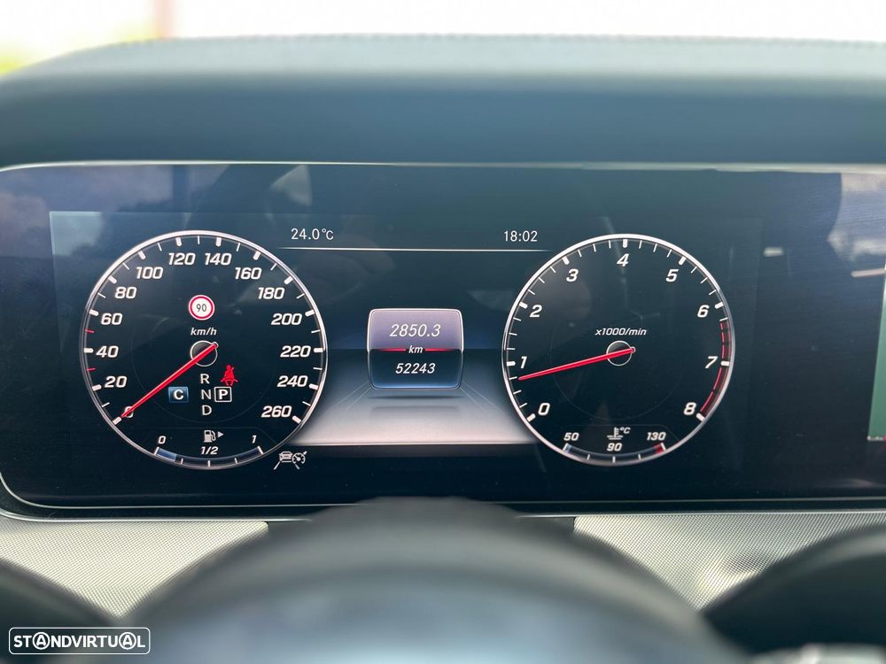 Mercedes-Benz E 450 4Matic 9G-TRONIC AMG Line - 11