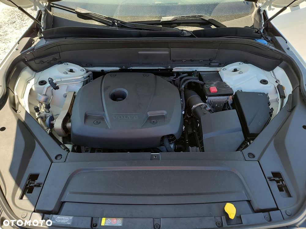 Volvo XC 90 T5 AWD Geartronic Momentum - 11