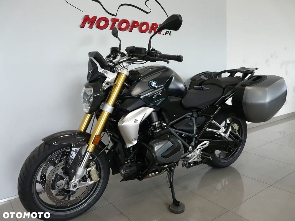 BMW R - 9