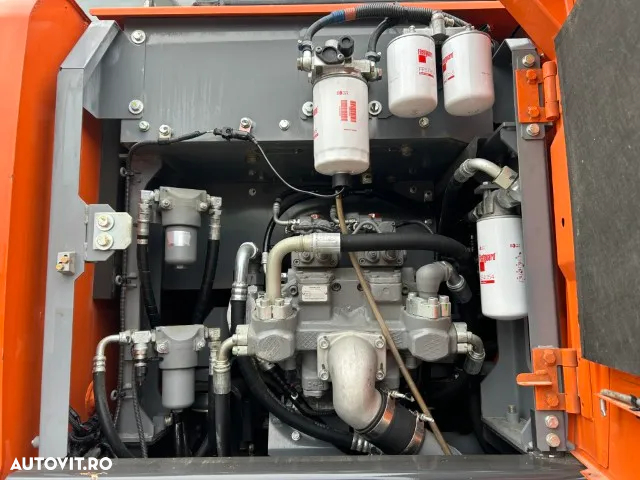 Hitachi ZX140W-6 - 21