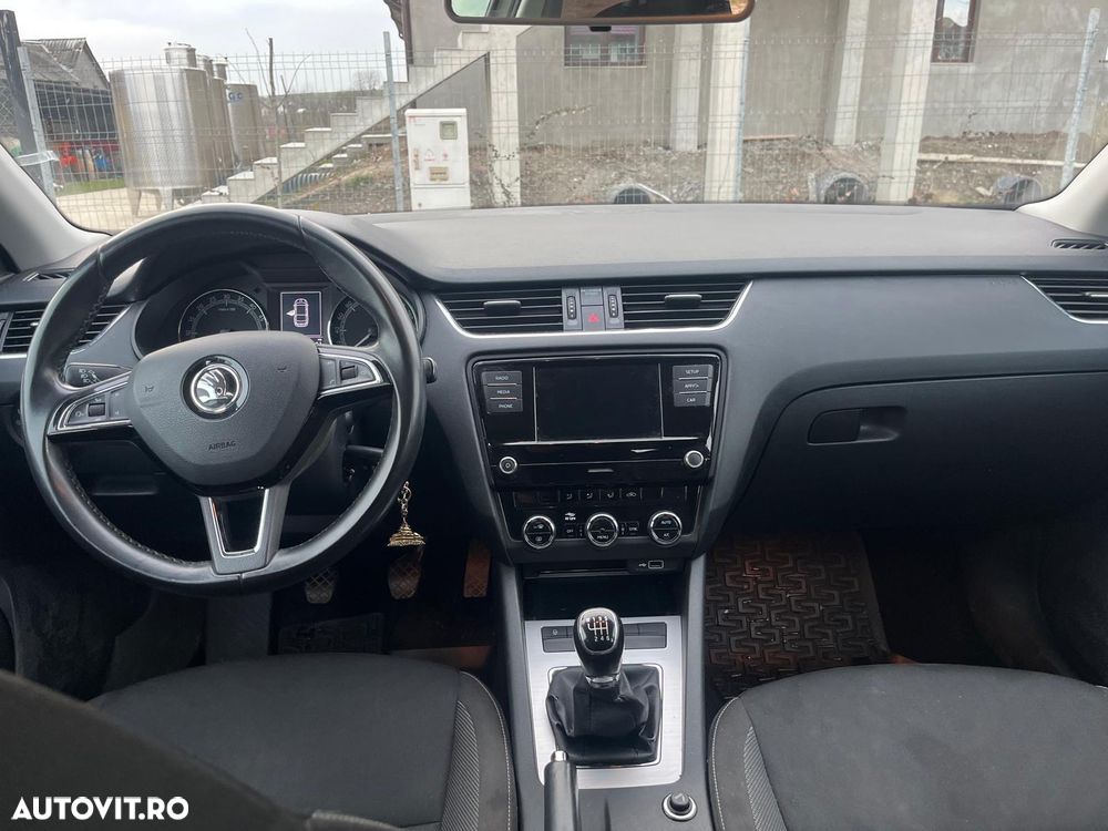 Skoda Octavia 2.0 TDI Style - 5