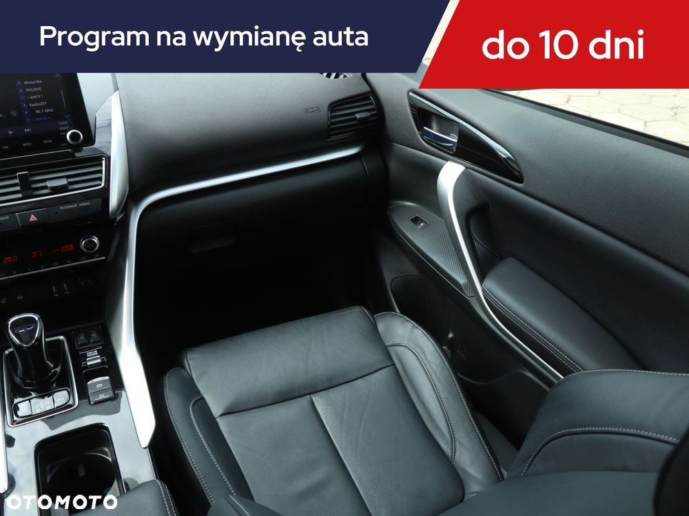 Mitsubishi Eclipse Cross - 10